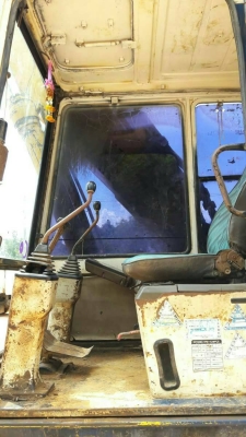 ขาย 535,000 KOMATSU pc 200-5 เล่มทะเบียน เครื่องดี ปั้มแรง ไฟฟ้าครบ เอวมีขยับ ช่วงล่างดี รถสวยพร้อมใช้เอกสารพร้อมโอน 090-772-3710 090-772-3708 ขาย 535,000 KOMATSU pc 200-5 เล่มทะเบียน เครื่องดี ปั้มแรง ไฟฟ้าครบ เอวมีขยับ ช่วงล่างดี รถสวยพร้อมใช้เอกสารพร้อมโอน 090-772-3710 090-772-3708