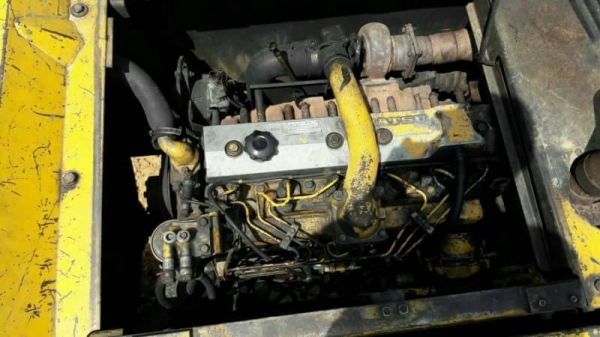 ขาย 535,000 KOMATSU pc 200-5 เล่มทะเบียน เครื่องดี ปั้มแรง ไฟฟ้าครบ เอวมีขยับ ช่วงล่างดี รถสวยพร้อมใช้เอกสารพร้อมโอน 090-772-3710 090-772-3708 ขาย 535,000 KOMATSU pc 200-5 เล่มทะเบียน เครื่องดี ปั้มแรง ไฟฟ้าครบ เอวมีขยับ ช่วงล่างดี รถสวยพร้อมใช้เอกสารพร้อมโอน 090-772-3710 090-772-3708