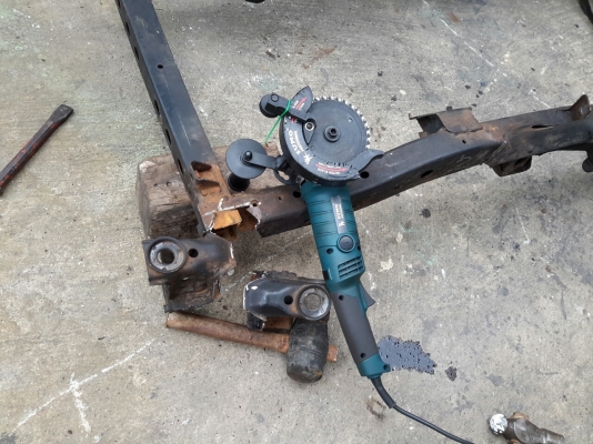 เลื่อยตัด ใบมีดคู่