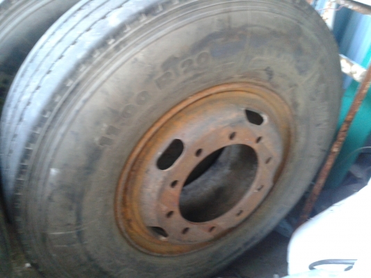 ยางล้อรถเทเลอร์