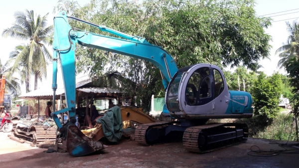 ขาย KOBELCO  SK120-2  มาร์คไฟว์...เก่าญี่ปุ่น...เครื่องปั๊มดี...เดิมๆๆ...ไฟฟ้าครบ...สนใจโทร.. 089-3818694..ดวงนภา