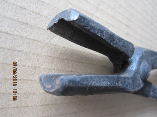 ขายคีมคีบงานร้อนงานเก่าเก็บ AUSTRIA ยาว50cm. ขายคีมคีบงานร้อนงานเก่าเก็บ AUSTRIA ยาว50cm.