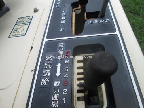 รถปลูกข้าวดำนานั่งขับ YANMAR  ARP4  รหัสสินค้า : 80904040 Tel.086-8150487 Line ID: nihonmono