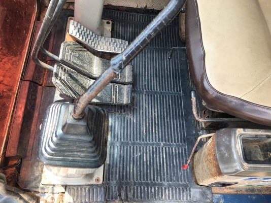 Komatsu PC200-5/ แม็กโฮลมือสอง/ ไฟฟ้าครบ ช่วงล่างเต็ม ทำงานได้เลย เอกสารเล่ม