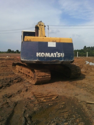 Komatsu PC200-5/ แม็กโฮลมือสอง/ ไฟฟ้าครบ ช่วงล่างเต็ม ทำงานได้เลย เอกสารเล่ม