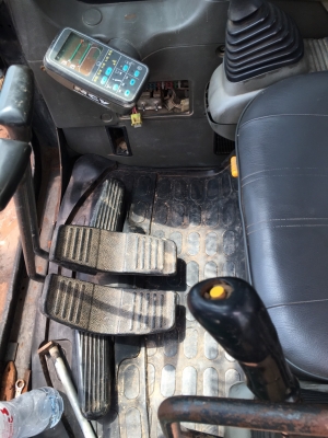 Komatsu PC200-5/ แม็กโฮลมือสอง/ ไฟฟ้าครบ ช่วงล่างเต็ม ทำงานได้เลย เอกสารเล่ม