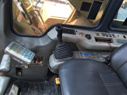 Komatsu PC200-5/ แม็กโฮลมือสอง/ ไฟฟ้าครบ ช่วงล่างเต็ม ทำงานได้เลย เอกสารเล่ม