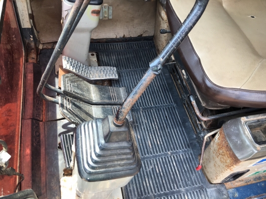 Komatsu PC200-5/ แม็กโฮลมือสอง/ ไฟฟ้าครบ ช่วงล่างเต็ม ทำงานได้เลย เอกสารเล่ม