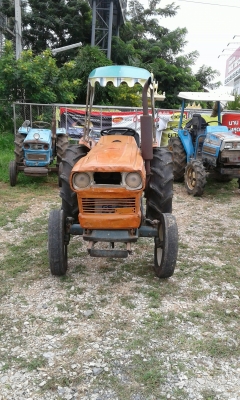 รถไถ Kubota L2601 รถเปล่า 26 แรงม้า เพลาเดียว ตามสภาพเลยครับ รถไถ Kubota L2601 รถเปล่า 26 แรงม้า เพลาเดียว ตามสภาพเลยครับ