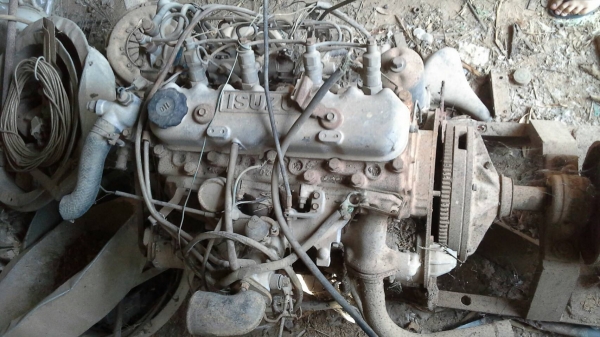 ขายเครื่องยนต์ isuzu 85 แรง