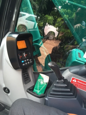 ขายดาวน์ 650,000 KOBELCO sk 200-8 super XM 1,400 ชม. ผ่อน  40&times;87,000 เดือน 12 เดือนสุดท้าย 85,000 รถเหมือนใหม่(ค่างวดทุกวันที่ 10 ) 090-772-3710 090-772-3708