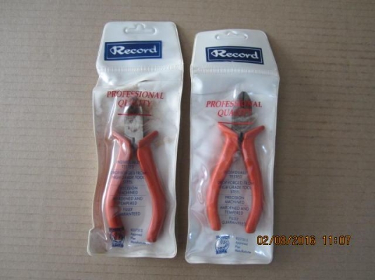 ขายคีมตัดยาว5" RECORD made in England. ขายคีมตัดยาว5" RECORD made in England.