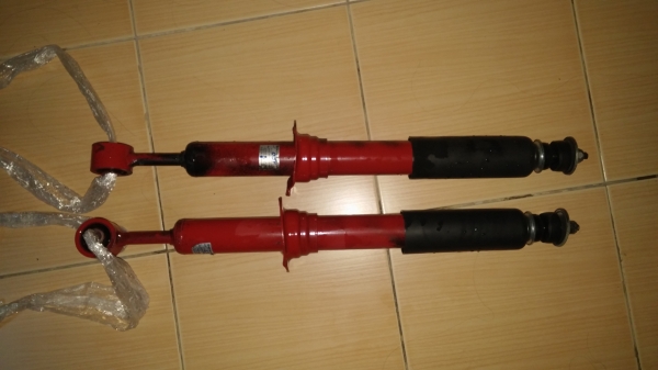 ขายโช๊ค อัพหน้าใส่วีโกี พรีรันเนอร์