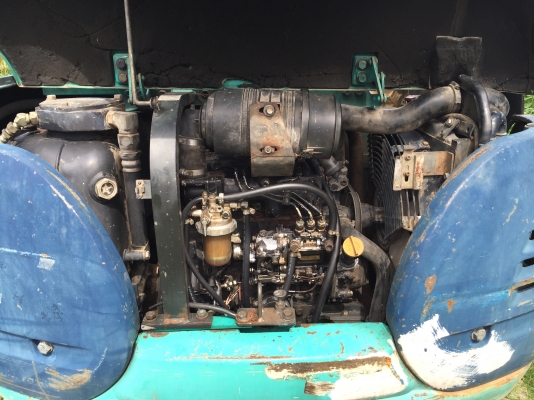 ☎️098-320. 6676. Komatsu. PC 35. สภาพสวยๆ มีลายแย๊ก คอนโทรลจ๊อก สนใจติดต่อได้ครับ