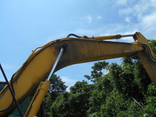 SUMITOMO รุ่น SH 200 A5 ปี 2010  ชั่วโมงทำงานน้อย