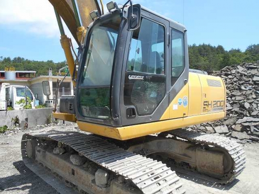 SUMITOMO รุ่น SH 200 A5 ปี 2010  ชั่วโมงทำงานน้อย