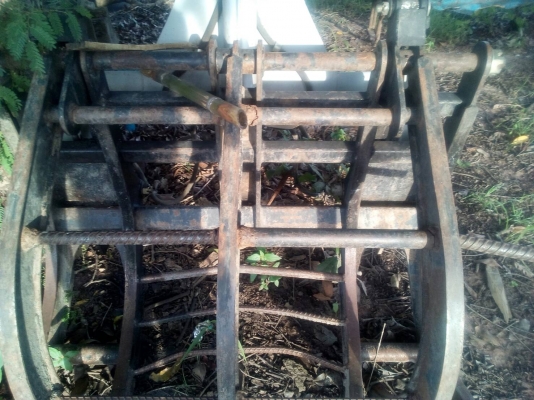 ฝากขายคีบยังใหม่ๆครับสีเดิมๆ ใช้งานเพียง 3 ปี ฝากขายคีบยังใหม่ๆครับสีเดิมๆ ใช้งานเพียง 3 ปี