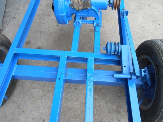 ขายแท่นเครื่องเหล็กน้าสามก่วาง82ยาว150เซนสามแหล่มยาว35เซนของให่มครับ 0810074646 ครับ