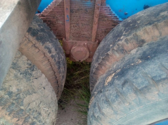 ขายเทเลอร์ใหญ่ลากไม้ ลากอ้อย คัดซีส์ สิบล้อสิบล้อหัวยาว ถูกๆ กระบะไม้ไม่ค่อยสวย ขายเทเลอร์ใหญ่ลากไม้ ลากอ้อย คัดซีส์ สิบล้อสิบล้อหัวยาว ถูกๆ กระบะไม้ไม่ค่อยสวย