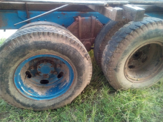 ขายเทเลอร์ใหญ่ลากไม้ ลากอ้อย คัดซีส์ สิบล้อสิบล้อหัวยาว ถูกๆ กระบะไม้ไม่ค่อยสวย ขายเทเลอร์ใหญ่ลากไม้ ลากอ้อย คัดซีส์ สิบล้อสิบล้อหัวยาว ถูกๆ กระบะไม้ไม่ค่อยสวย