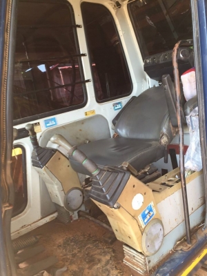 ขายรถแบคโค SK200-3 มาร์คที รถสวยไฟฟ้าเต็ม ช่วงล่างแน่น เอวดี แอร์เย็น สภาพสวยพร้อมใช้งาน เอกสารพร้อมโอน ราคา1,300,000 สนใจโทร 090-8588220คุณนะ 093-3258446คุณบิว หรือเข้าดูสินค้าอื่นๆได้ที่ www.narong2truck.com หรือ www.truck.in.th/498 หรือเพจFacebook ณรงค