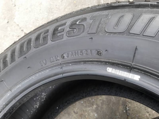ยางbridgestone 215/65/15 ชุดล่ะ5800