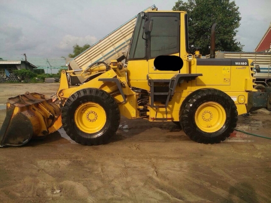 ** ราคา 2.55 ล้าน ** Komatsu WA180-3A ปี 2012 (ป้ายแดงออกห้างใหม่ 4.4ล้าน) รถมือเดียว 3,xxx ชม.แท้ๆ สภาพ 90\% รถ Made in Japan ** ราคา 2.55 ล้าน ** Komatsu WA180-3A ปี 2012 (ป้ายแดงออกห้างใหม่ 4.4ล้าน) รถมือเดียว 3,xxx ชม.แท้ๆ สภาพ 90\% รถ Made in Japan