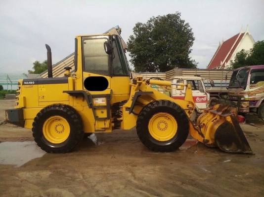 ** ราคา 2.55 ล้าน ** Komatsu WA180-3A ปี 2012 (ป้ายแดงออกห้างใหม่ 4.4ล้าน) รถมือเดียว 3,xxx ชม.แท้ๆ สภาพ 90\% รถ Made in Japan ** ราคา 2.55 ล้าน ** Komatsu WA180-3A ปี 2012 (ป้ายแดงออกห้างใหม่ 4.4ล้าน) รถมือเดียว 3,xxx ชม.แท้ๆ สภาพ 90\% รถ Made in Japan