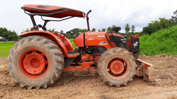 KUBOTA M9540