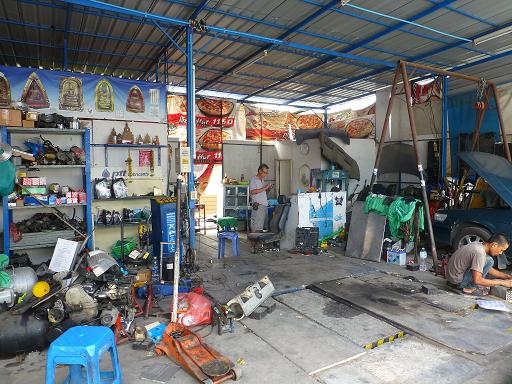 ขายอู่ซ่อมรถยนต์ อุปกรณ์พร้อมที่พัก 530000
