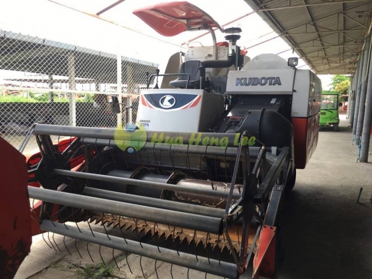 รถเกี่ยวนวดข้าวคูโบต้ามือสองพร้อมใช้ DC70 รองกระสอบ