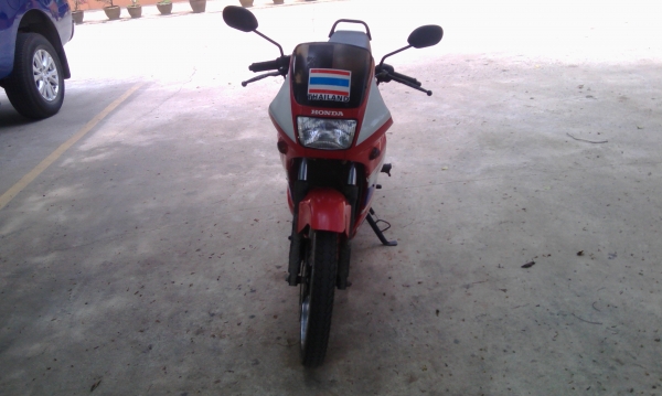 NSR 150 ไฟเหลี่ยม NSR 150 ไฟเหลี่ยม