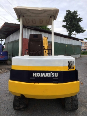 ขายรถแบคโฮ KOMATSU PC30-6 นำเข้าจากญี่ปุ่น ไม่เคยใช้งานในไทย ติดต่อ 086-324-1992