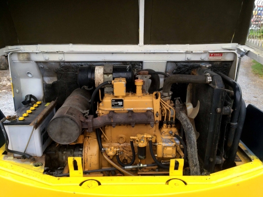 ขายรถแบคโฮ KOMATSU PC30-6 นำเข้าจากญี่ปุ่น ไม่เคยใช้งานในไทย ติดต่อ 086-324-1992