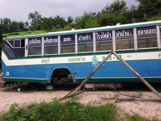 ขายตัวถังรถเมล์ เหมาะสำหรับทำบ้านหรือร้านขายของ
