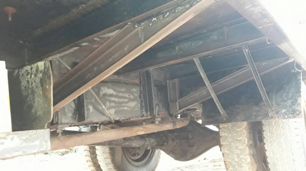 135.000. หัวยาว 6ล้อบรรทุกรถเกี่ยว&amp;แบคโคร  เครื่อง 6BD-165แรง พร้อมใช้งาน