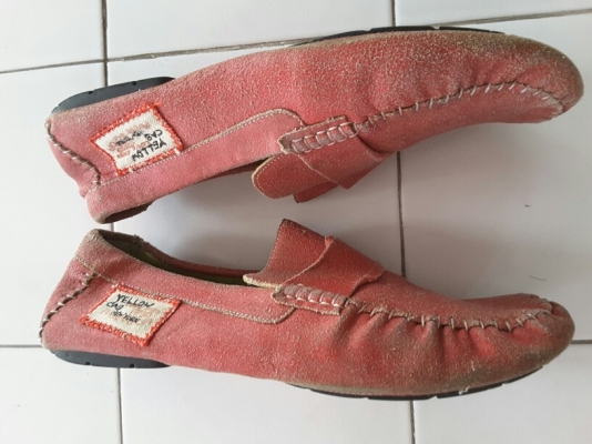 รองเท้า YC Yellow cab New York Size:43 (27 Cm.) รองเท้า YC Yellow cab New York Size:43 (27 Cm.)