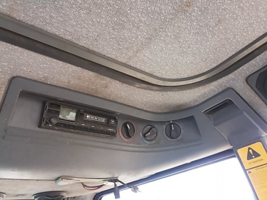 ขาย Ford 7840 เกียร์ 16x16 แอร์เย็นๆ รถนอกยังไมใช้ในไทย 540000บ.