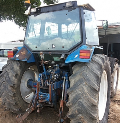 ขาย Ford 7840 เกียร์ 16x16 แอร์เย็นๆ รถนอกยังไมใช้ในไทย 540000บ.