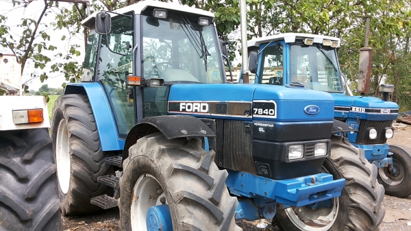 ขาย Ford 7840 เกียร์ 16x16 แอร์เย็นๆ รถนอกยังไมใช้ในไทย 540000บ.