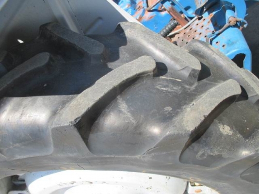 ขาย Ford6610 รถนำเข้า ไม่เคยใช้ในไทย 330000