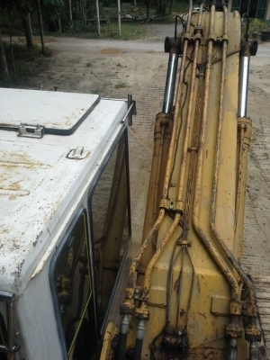 KOMATSU รุ่น PC 200-5 สภาพสวยพร้อมใช้