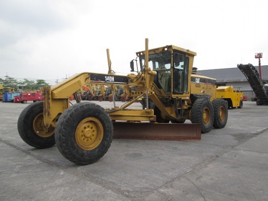 ขายรถเกรด 140H#APM02xxx ปี 2005 มือสองนำเข้าจากอเมริกา ยังไม่เคยใช้งานที่ไทย