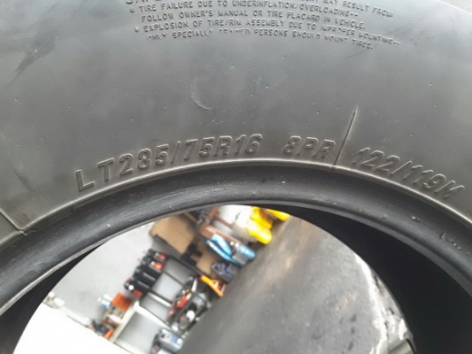 Maxxis Bighorn 285/75/16 ปี11 สภาพสวยๆ 1ชุด