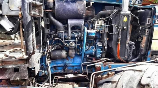 ขายรถไถFORD 6640 2เพลา อุปกรณ์ ดันหน้า ผานหลัง รถสวยสภาพดี รถบ้านใช้งานอยู่ เอกสารพร้อมโอน ราคา480,000 สนใจโทร 090-8588220คุณนะ 093-3258446คุณบิว หรือเข้าดูสินค้าอื่นๆได้ที่ www.narong2truck.com หรือ www.truck.in.th/498 หรือเพจFacebook ณรงค์ ซื้อขายรถมือส