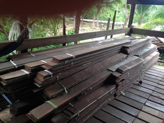 ไม้ฝาเก่า