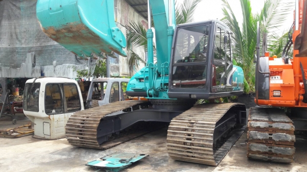 ขาย KOBELCO  SK200-3LC...รถสวยภาพดี....เครื่องปั๊มดี....เอกสารครบ ...สนใจโทร...089-3818694  ดวงนภา