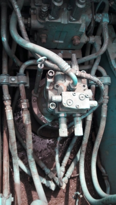 ขาย KOBELCO  SK200-3LC...รถสวยภาพดี....เครื่องปั๊มดี....เอกสารครบ ...สนใจโทร...089-3818694  ดวงนภา