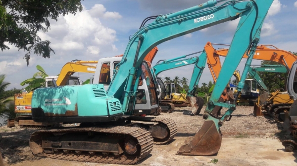 ขายค่ะ...KOBELCO SK100-3...เก่าญี่ปุ่น....4,XXX...ชั่วโมง...แทรค 70...เครื่อง ปั๊มดี...ระบบคล่องมากๆๆ...สนใจโทร...089-3818694  ดวงนภา