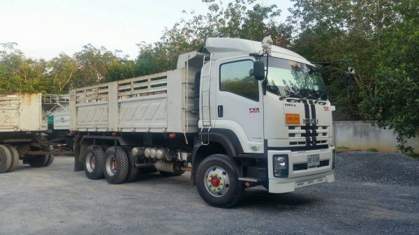 Isuzu 360 แม่ลูกปี56 ติดต่อ  080-1405528